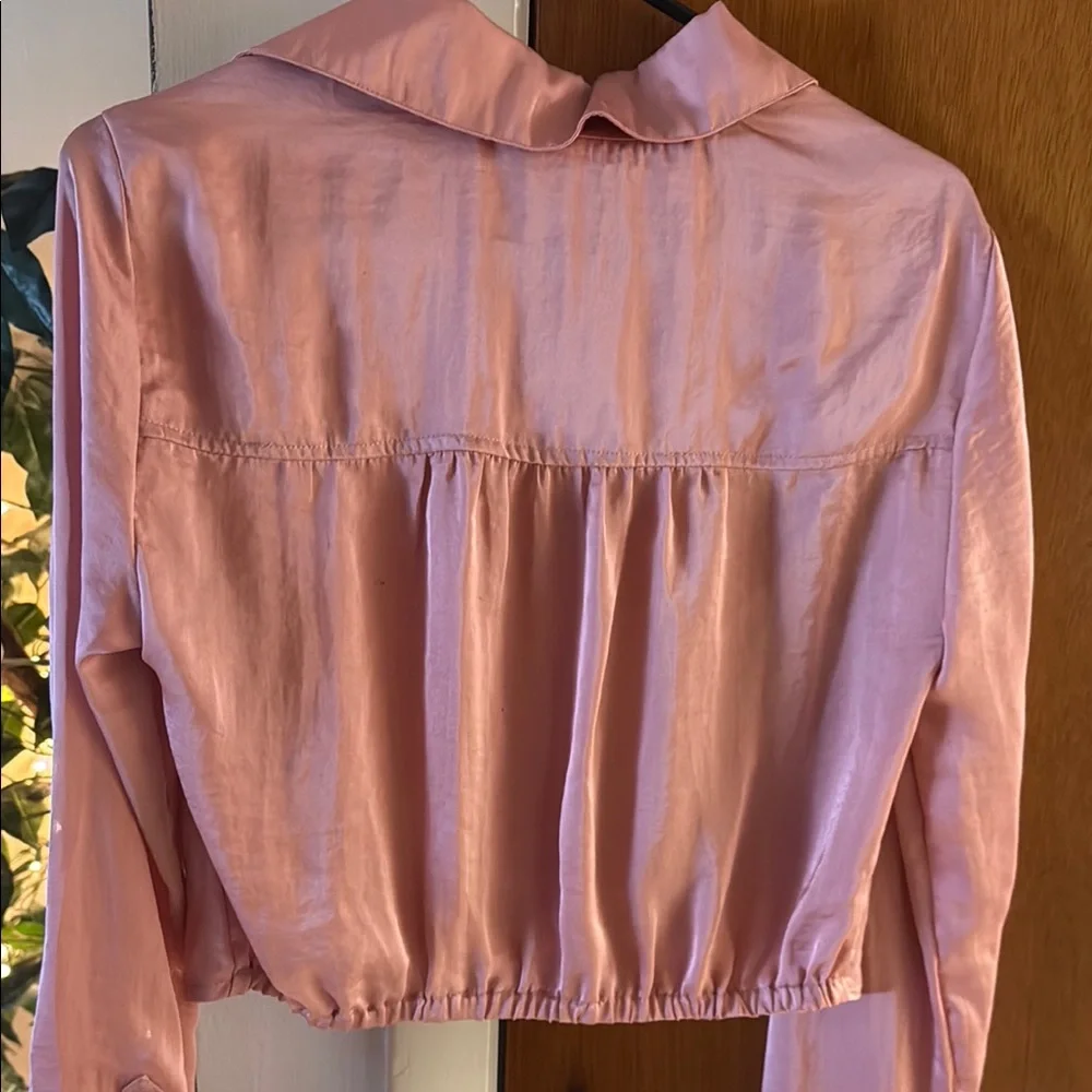 Bar III Women's Pink Satin Blouse 🎃 - Picture 5 of 6